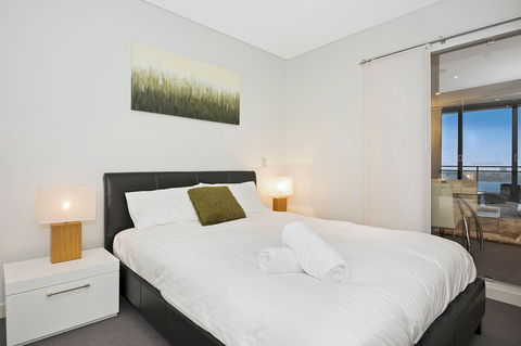 Astra Apartments Perth - Accommodation Newcastle 3