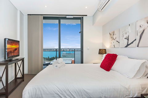 Astra Apartments Perth - Accommodation Newcastle 12