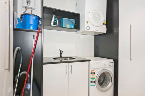 Astra Apartments Perth - Accommodation Newcastle 15