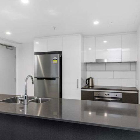 H On Mitchell Apartment Hotel - Accommodation Newcastle 11