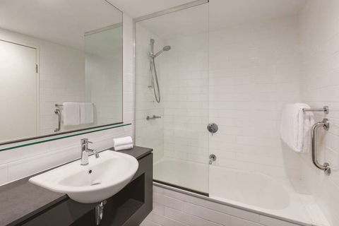 Vibe Hotel Darwin Waterfront - Accommodation Newcastle 5