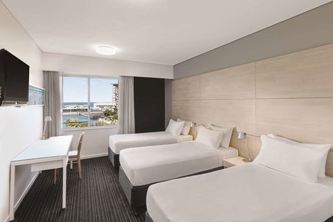 Vibe Hotel Darwin Waterfront - Accommodation Newcastle 6