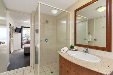 Mantra Coolangatta Beach - Accommodation Newcastle 3