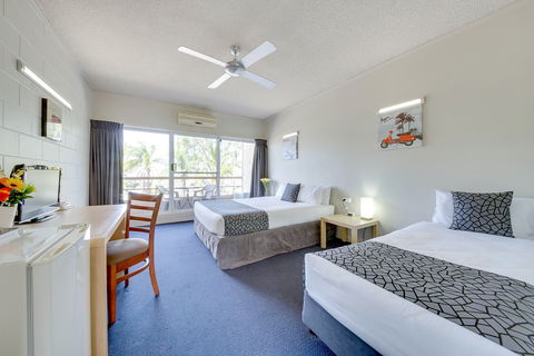 Camelot Motel - Accommodation Newcastle 3