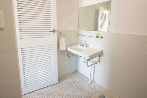 Emerald Star, A Nightcap Hotel - Accommodation Newcastle 3