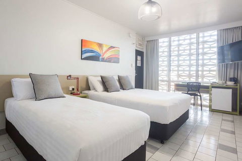 Emerald Star, A Nightcap Hotel - Accommodation Newcastle 9