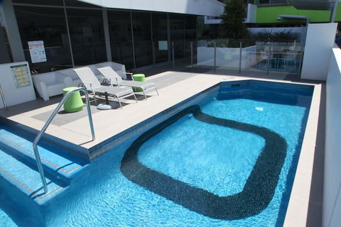 Code Apartments - Accommodation Newcastle 1