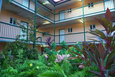 Alatai Holiday Apartments - Accommodation Newcastle 0