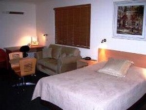 Aston Hill Motor Lodge - Accommodation Newcastle 1