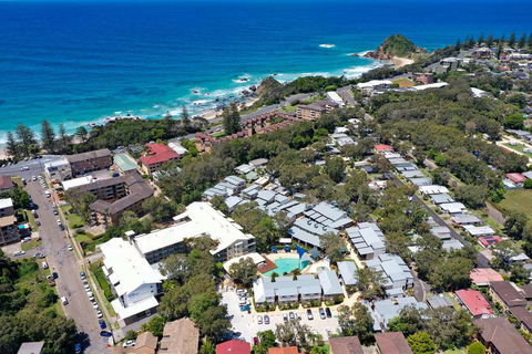Club Wyndham Flynns Beach-Trademark Coll - Accommodation Newcastle 0
