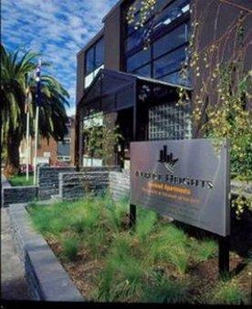 Albert Heights Service Apts - Accommodation Newcastle 1