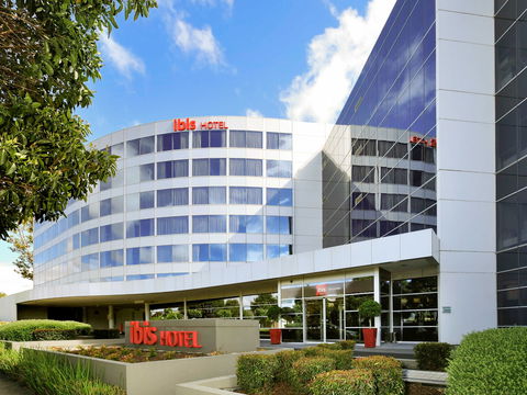 Hotel Ibis Glen Waverley - Accommodation Newcastle 0