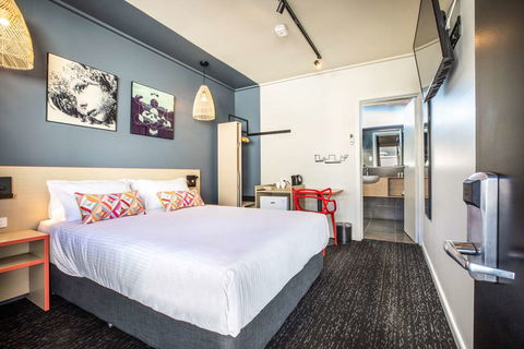 Monash Hotel - Accommodation Newcastle 1
