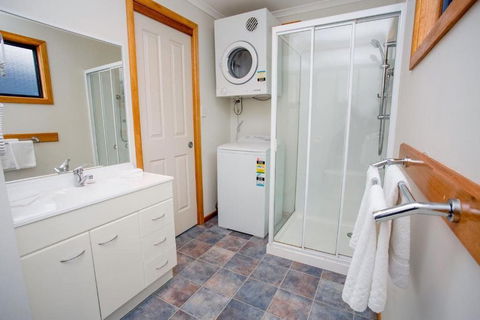 Discovery Parks Hobart - Accommodation Newcastle 2