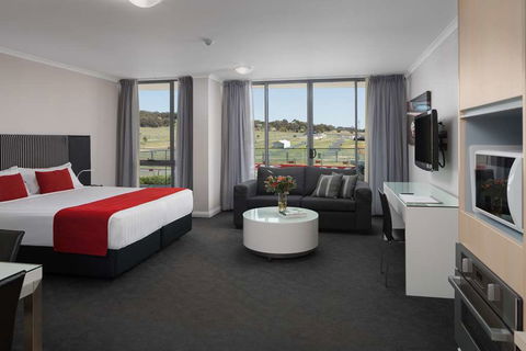 Rydges Mount Panorama Bathurst - Accommodation Newcastle 0