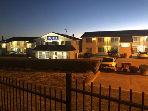 Best Western Coachman's Inn Motel - Accommodation Newcastle 2