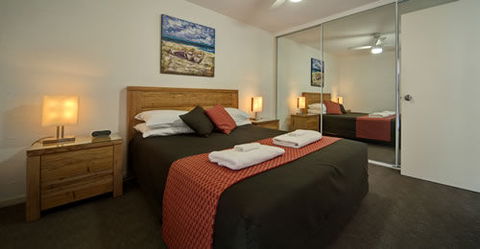 Albacore Apartments - Accommodation Newcastle 0