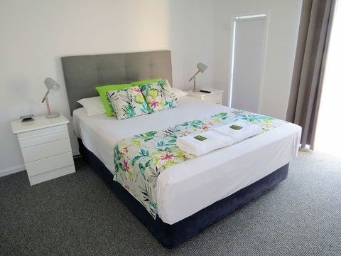 The Shores Holiday Apartments - Accommodation Newcastle 1