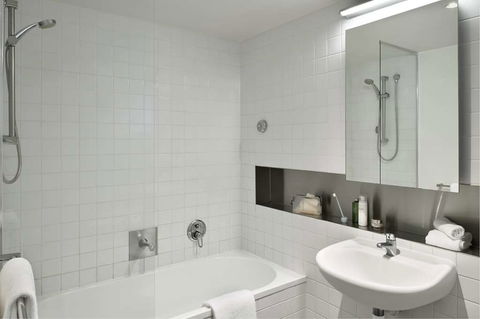 Punthill Little Bourke - Accommodation Newcastle 2