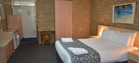 Tropicana Motor Inn - Accommodation Newcastle 1