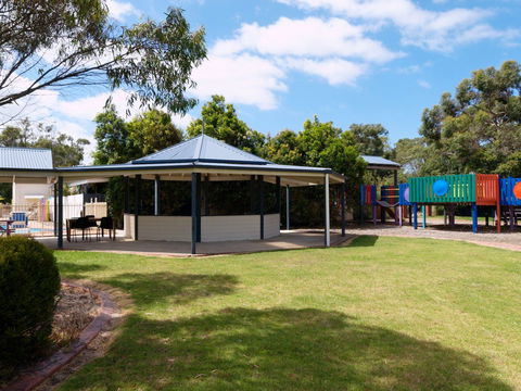 Woodbyne Resort - Accommodation Newcastle 0