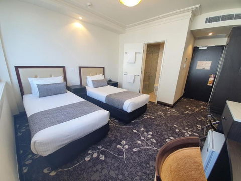 Burke & Wills Hotel - Accommodation Newcastle 1