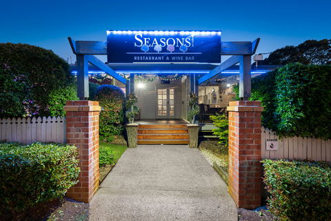 Ambassador On Ruthven Motel - Accommodation Newcastle 2