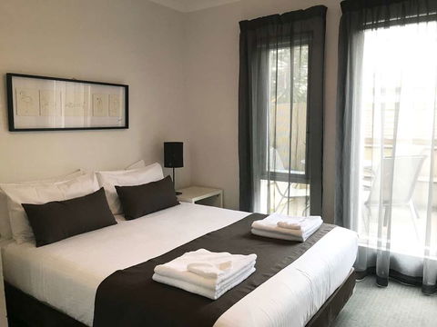 DressCircle Apts - Archer St - Accommodation Newcastle 1