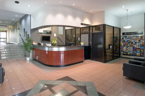 Adelaide Riviera Hotel - Accommodation Newcastle 1