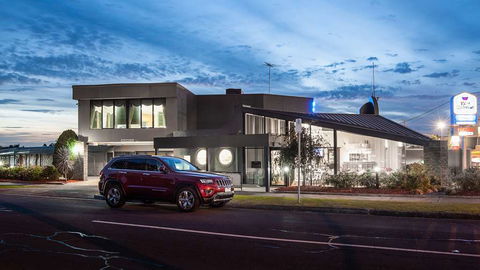 Best Western Mahoneys Motor Inn - Accommodation Newcastle 0