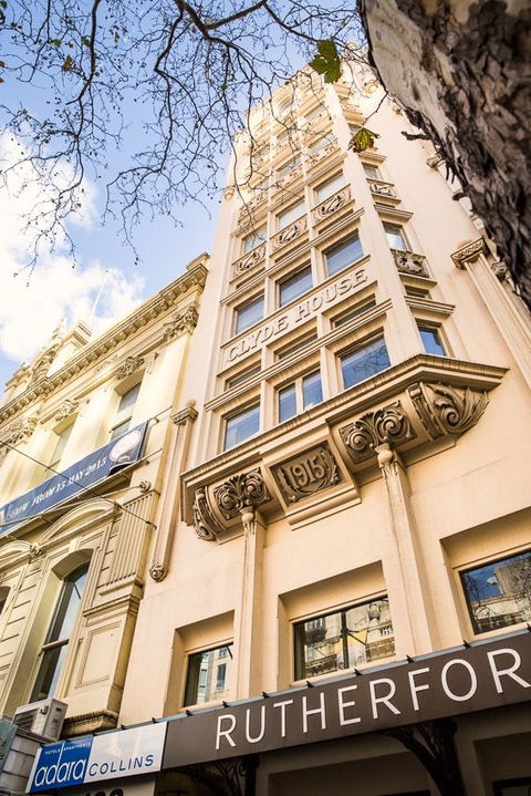 Collins Hotel - Accommodation Newcastle 0