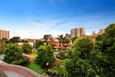 Comfort Apartments Royal Gardens - Accommodation Newcastle 2