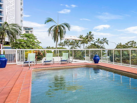 BreakFree Royal Harbour Hotel - Accommodation Newcastle 2