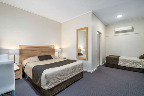 Quality Hotel Sherbourne Terrace - Accommodation Newcastle 2