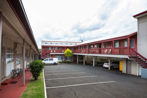 Downs Motel - Accommodation Newcastle 2