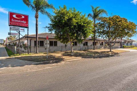 Econo Lodge Moree Spa Motor Inn - Accommodation Newcastle 0