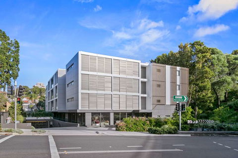 Good Life Suites - Accommodation Newcastle 0