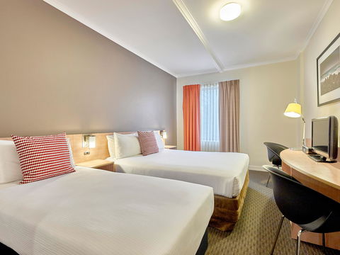 Hotel Ibis Perth - Accommodation Newcastle 1