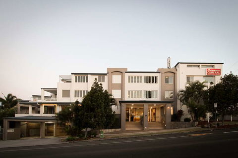 Caloundra Central Apartment Hotel - Accommodation Newcastle 0