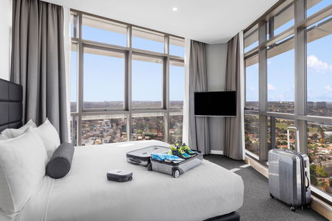 Meriton Suites Church Street, Parramatta - Accommodation Newcastle 2