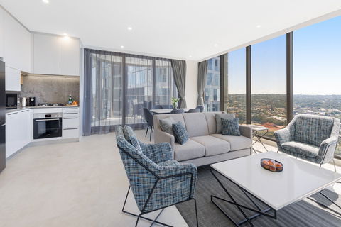 Meriton Suites George St - Accommodation Newcastle 3