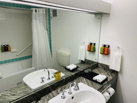 Holiday Inn Parramatta - Accommodation Newcastle 7