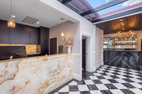 Holiday Inn Stes Parramatta Mar - Accommodation Newcastle 2