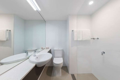 Travelodge Sydney Airport - Accommodation Newcastle 7