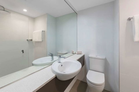 Travelodge Sydney Airport - Accommodation Newcastle 8