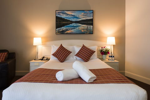 The Bowen Inn Motel - Accommodation Newcastle 3