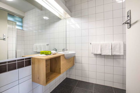Nightcap At Seaford Hotel - Accommodation Newcastle 3