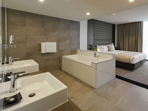 Pullman Brisbane Airport Hotel - Accommodation Newcastle 3
