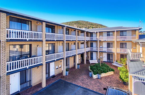 Albany Motel & Apartments - Accommodation Newcastle 2