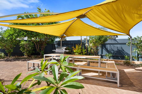 The View On Hannans - Accommodation Newcastle 3